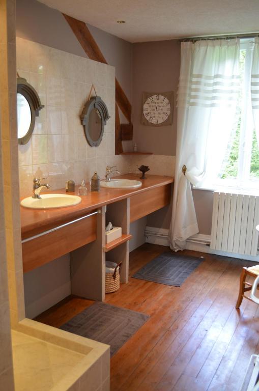 Le Manoir Du Menillet Bed and Breakfast Bornel Værelse billede