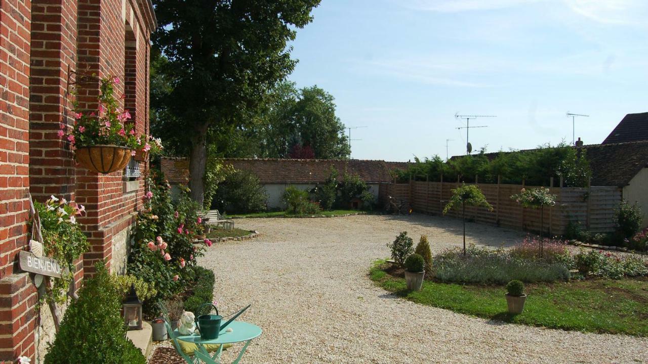 Le Manoir Du Menillet Bed and Breakfast Bornel Eksteriør billede